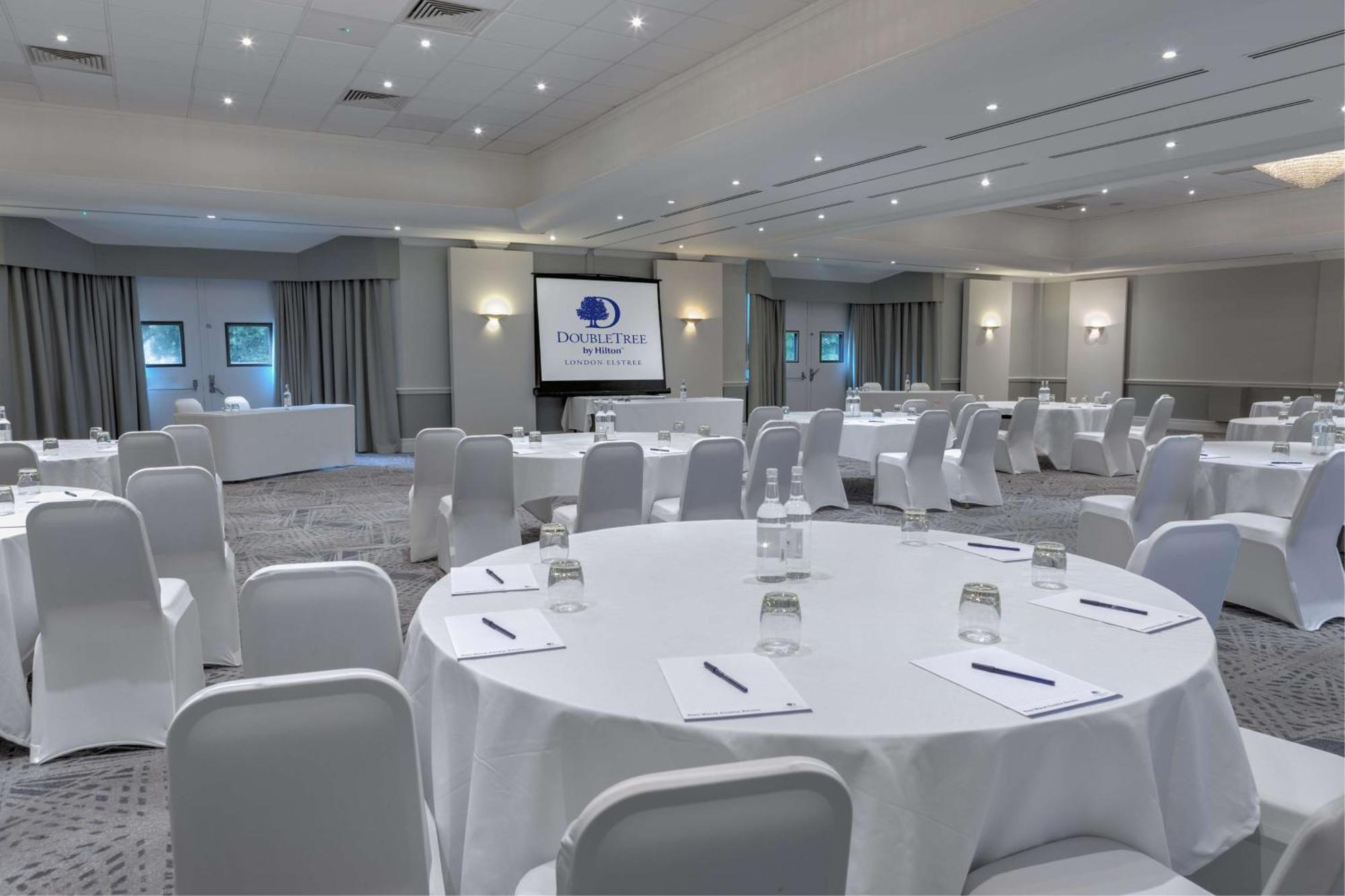Doubletree By Hilton London Elstree Hotel 4*